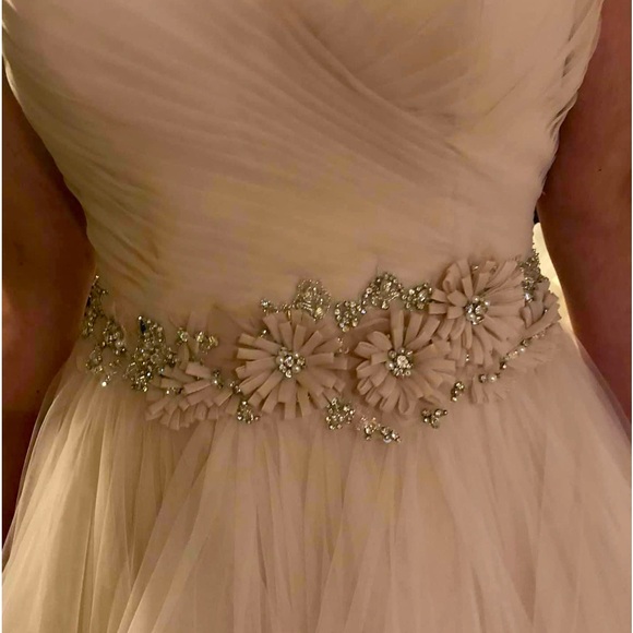 🥳 Host Pick 🥳 Champagne Color Wedding 💒 Dress (Like New - Never Married In) - Picture 2 of 4